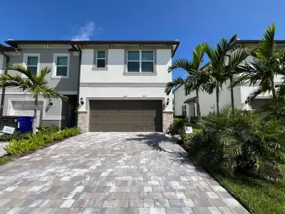 New construction Single-Family house 3235 N Watercress Dr, Lauderdale Lakes, FL 33311 - image