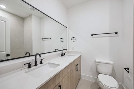New construction Single-Family house 740 Curtin St, Houston, TX 77018 - image 15