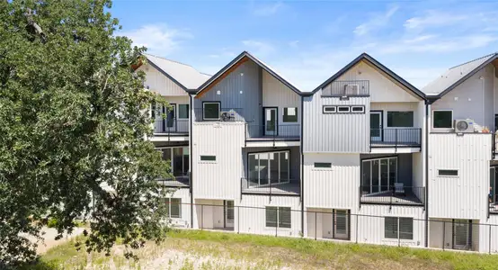 New construction Condo house 5912 Harold Ct, Unit 106, Austin, TX 78721 - image