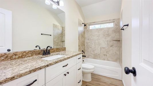 New construction Single-Family house 94 North Forest Drive, Huntsville, TX 77340 - photo 8 8