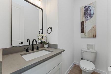 New construction Single-Family house 6419 Madrid St, Houston, TX 77021 - image 16