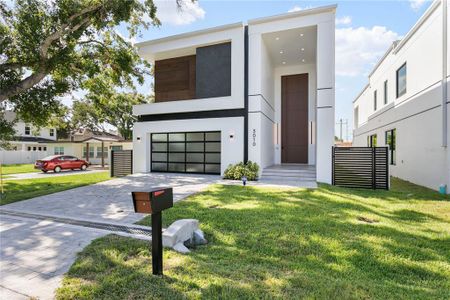 New construction Single-Family house 3010 W Trilby Ave, Tampa, FL 33611 null- photo 0