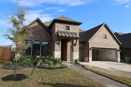 New construction Single-Family house 11826 Greenwood Dr, Mont Belvieu, TX 77523 plan The Bynum - image