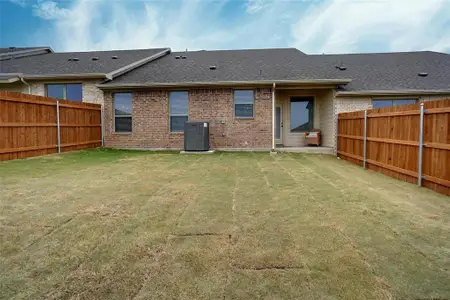 New construction Townhouse house 210 Legacy Blvd, Weatherford, TX 76085 - image