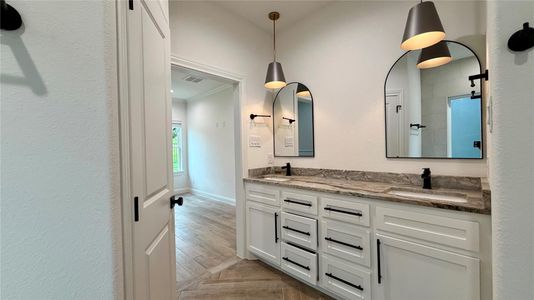 New construction Single-Family house 110 Cove Place Ct, Conroe, TX 77356 - image 8