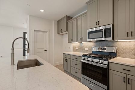 New construction Townhouse house 4513 Lamplights Dr, Celina, TX 75078 plan Aurora Modern - image 8