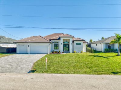 New construction Single-Family house 1019 Sw 8Th Ct, Cape Coral, FL 33991 - image