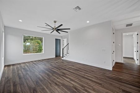 New construction Single-Family house 752 30Th Ave S, St. Petersburg, FL 33705 null- photo 1 1