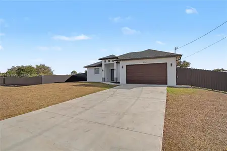 New construction Single-Family house 3705 Sw 23Rd St, Lehigh Acres, FL 33976 - image