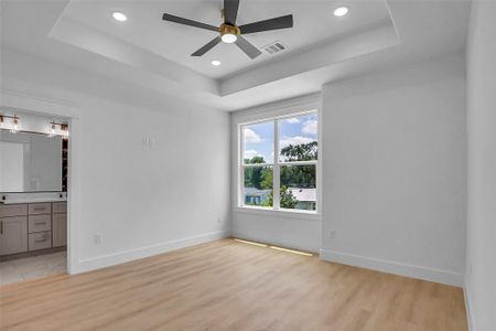 New construction Single-Family house 4833 Paula St, Houston, TX 77033 - image 14