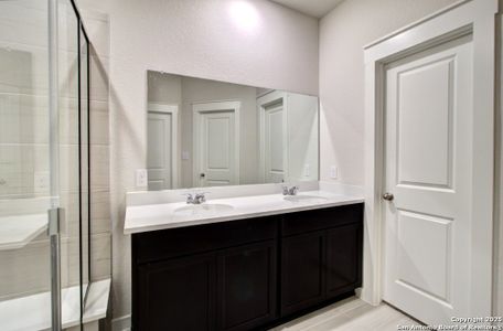New construction Single-Family house 3673 Meteor Dr, New Braunfels, TX 78130 plan Driskill - image