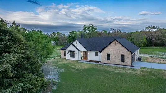 New construction Single-Family house 9033 County Rd 114, Kaufman, TX 75142 - image