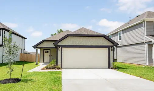 New construction Single-Family house 14015 Mount Hunter Dr, Willis, TX 77318 plan The Grove - image