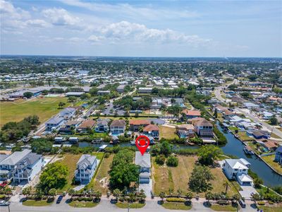 New construction Single-Family house 548 Estuary Shore Ln, Apollo Beach, FL 33572 null- photo 89 89