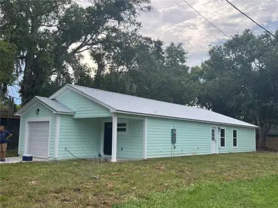 New construction Single-Family house 1209 E Jackson Ave, Mount Dora, FL 32757 - image