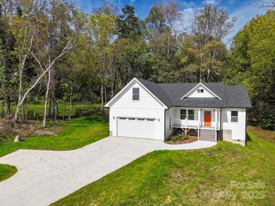 New construction Single-Family house 14 Holcombe Rd, Candler, NC 28715 - image