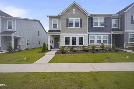 New construction Townhouse house 1811 Aspen River Ln, Apex, NC 27502 - image
