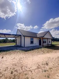 New construction Single-Family house 125 Agnes Cir, Springtown, TX 76082 - image