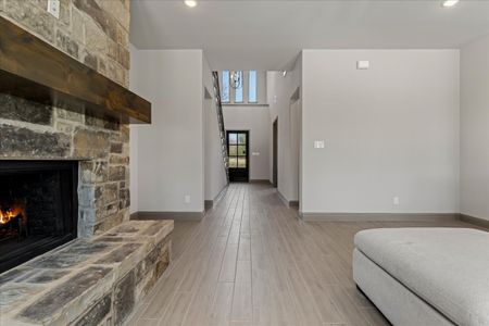 New construction Single-Family house 131 Spring Valley Rnch, Paradise, TX 76073 plan The Aylin - image 9