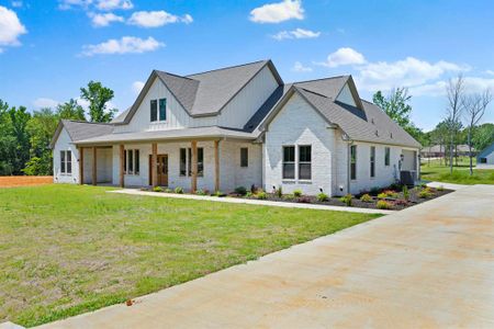 New construction Single-Family house 13819 Luka Ln, Tyler, TX 75704 - image