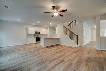 New construction Single-Family house 134 Homesite Bellamy Cv, Newnan, GA 30263  Everest III - photo 7 7