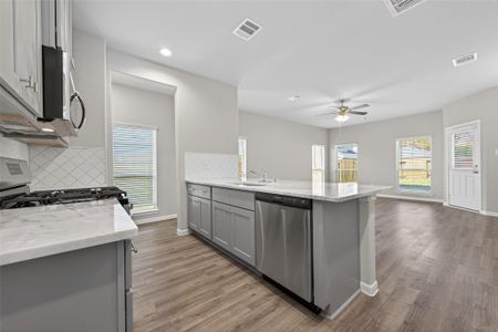 New construction Single-Family house 343 Emerald Thicket Ln, Huffman, TX 77336 - image 9