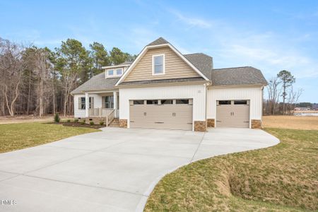 New construction Single-Family house 217 Freedom Rdg Dr, Smithfield, NC 27577 - image