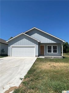 New construction Single-Family house 1420 Harwood St, Gonzales, TX 78629 null- photo 0
