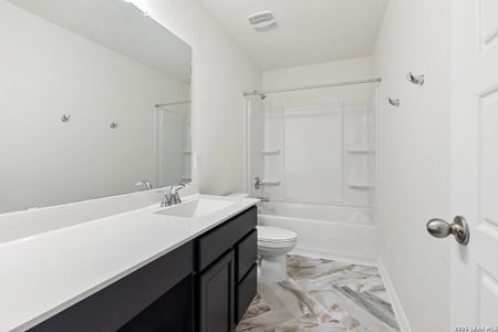 New construction Single-Family house 10030 Jagger Ave, Converse, TX 78109 plan Plan 1772 - image 13