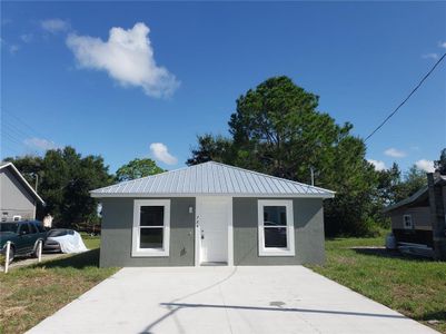 New construction Single-Family house 724 3Rd Ave, Lake Wales, FL 33859 - photo 0