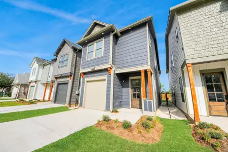 New construction Single-Family house 6320 Milwee St, Unit B, Houston, TX 77092 - image