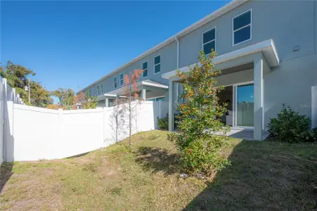 New construction Townhouse house 5530 N 9Th St, Unit 2, Tampa, FL 33604 - image 2