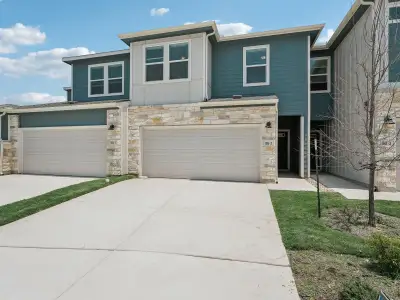 New construction Townhouse house 105 Cinnabar Ln, Unit 2, Kyle, TX 78640 - image