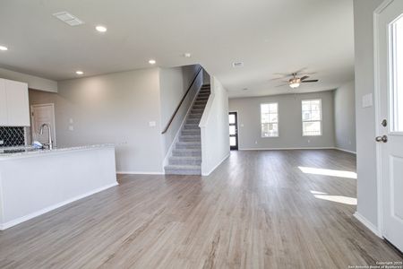 New construction Single-Family house 10521 Briceway Clb, San Antonio, TX 78254 The Murray K- photo 42 42