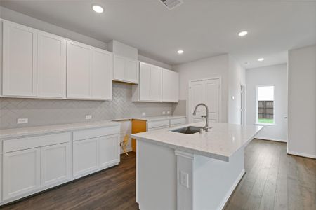 New construction Single-Family house 21902 Iris Colony Dr, Waller, TX 77484 plan Landmark Series - Meyerson - image 8