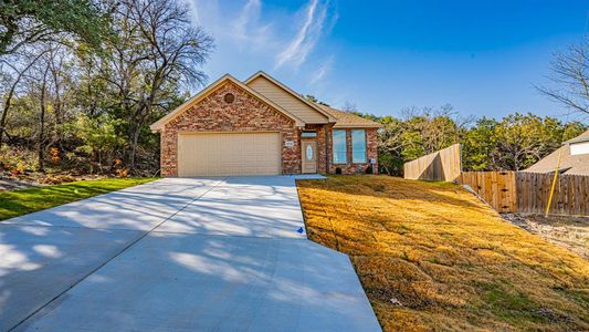 New construction Single-Family house 2718 Austin Dr, Granbury, TX 76048 - image