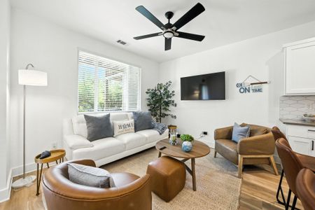 New construction Townhouse house 512 Palmer Dr, Point Venture, TX 78645 - image 16