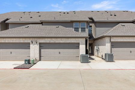 New construction Townhouse house 4601 Avion Dr, Sanger, TX 76266 plan Livingston - image 19