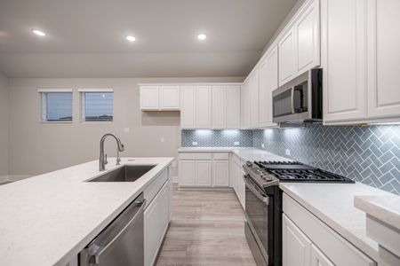 New construction Single-Family house 9331 Pioneer Jct, San Antonio, TX 78254 Morgan- photo 19 19