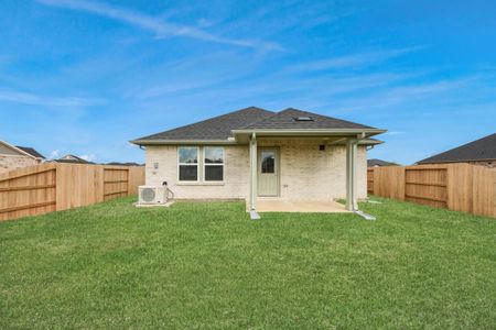 New construction Single-Family house 239 Bay Laurel Dr, Alvin, TX 77511 plan Hays - image