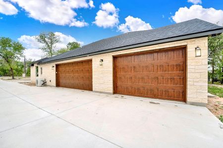 New construction Single-Family house 249 Cibolo Wy, La Vernia, TX 78121 - image 14