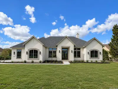 New construction Single-Family house 611 Parkview Pl, Canyon Lake, TX 78133 - image