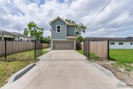 New construction Single-Family house 7983 Ethel St, Houston, TX 77028 - image