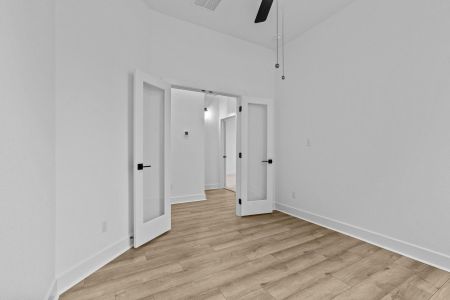 New construction Single-Family house 113 Gouda Dr, Bastrop, TX 78602 The Roland- photo 5 5