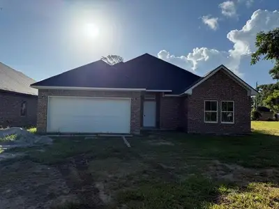 New construction Single-Family house 1007 S Anderson St, Angleton, TX 77515 - image