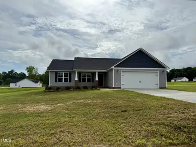 New construction Single-Family house 39 N Movado Trl, Kenly, NC 27542 - image