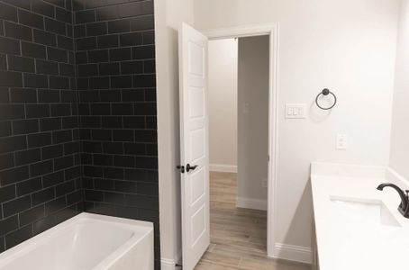 New construction Single-Family house 1701 Slate Ct, Van Alstyne, TX 75495 plan Keystone - image 7