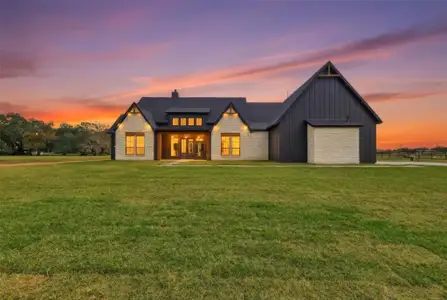 New construction Single-Family house 467 Springfield Trl, Angleton, TX 77515 - image