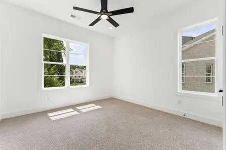 New construction Single-Family house 3040 Kara Ct, Roswell, GA 30076 - image 20