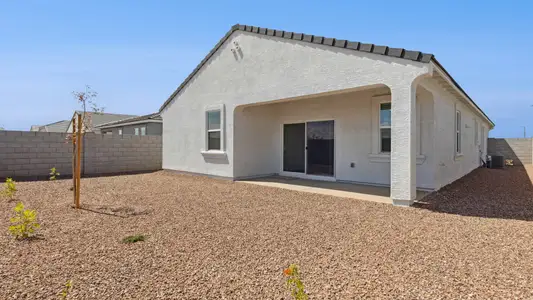New construction Single-Family house 18351 W Hackamore Dr, Wittmann, AZ 85361 plan Lark - image